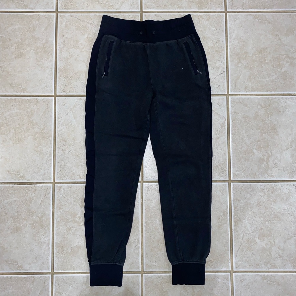 LULULEMON JOGGERS